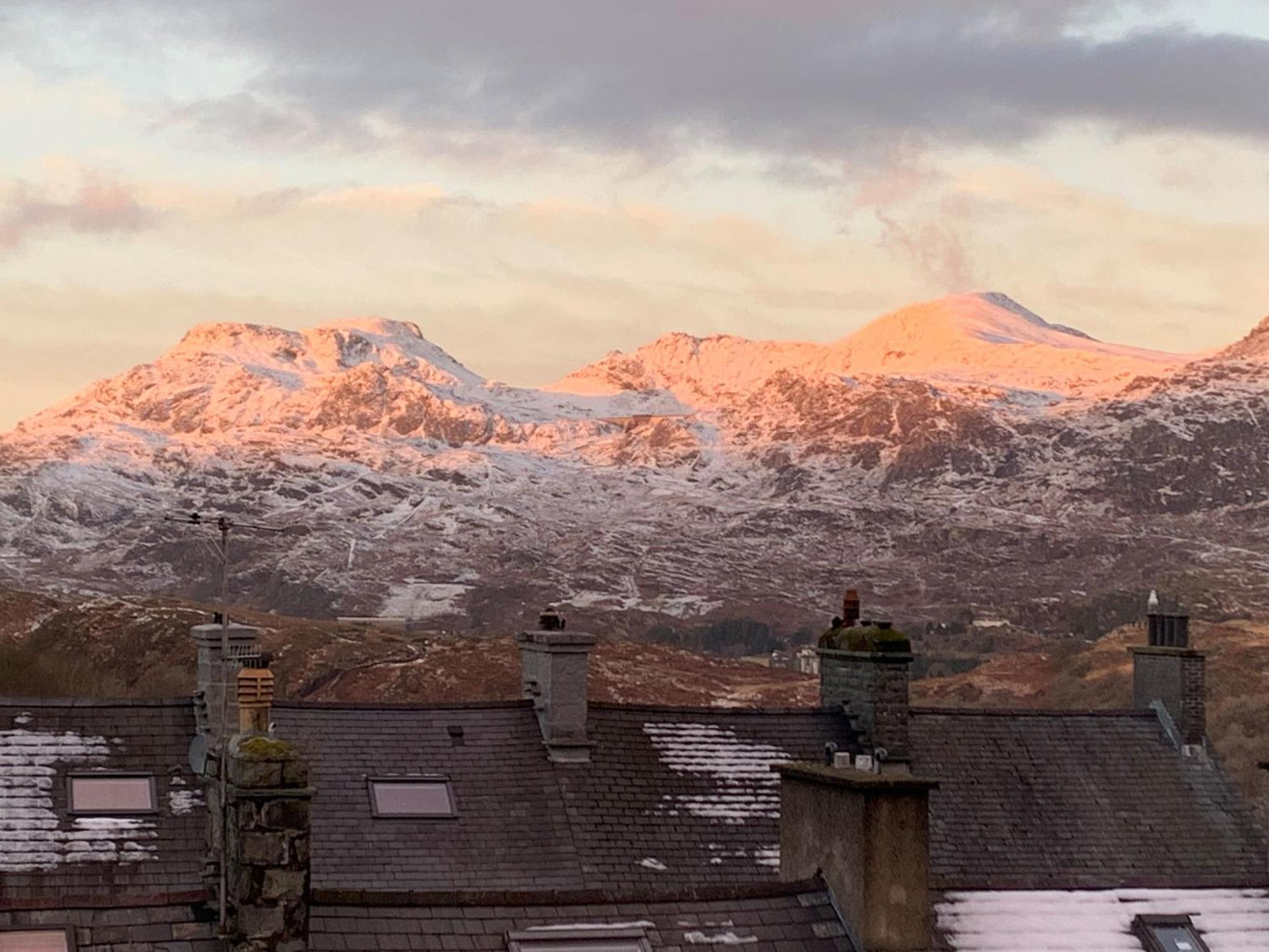 Cosy cottage in picturesque Snowdonia Blaenau Ffestiniog Esterno foto